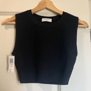 Babaton Sculpt Knit Muscle Cropped Tank